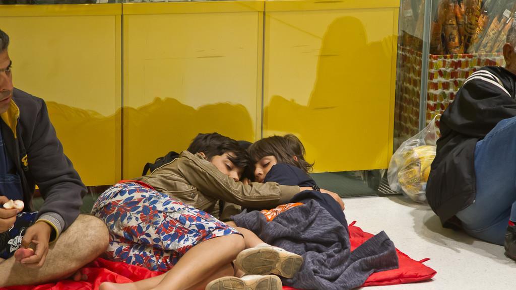 Flüchtlinge am Salzburger Hauptbahnhof