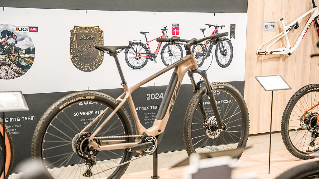 Austria on Bike Messe Brandboxx