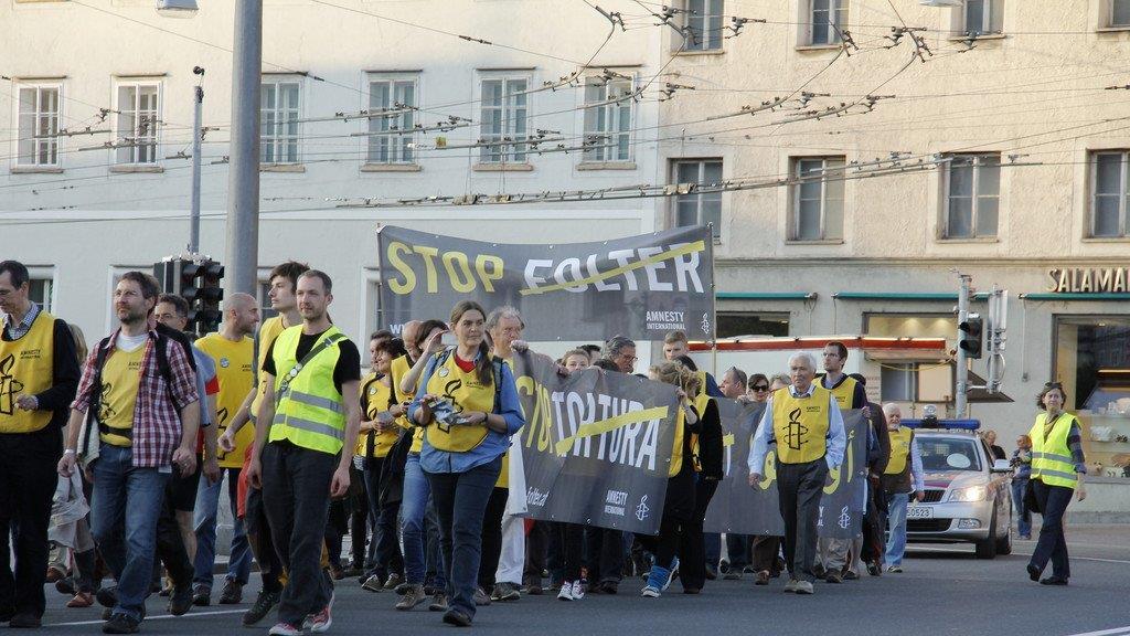 Demo gegen Folter