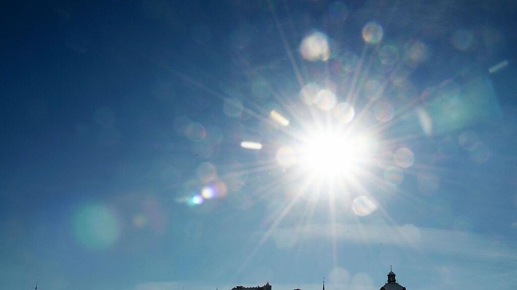Auf etwas Neuschnee am Montag folgt in Salzburg strahlender Sonnenschein.