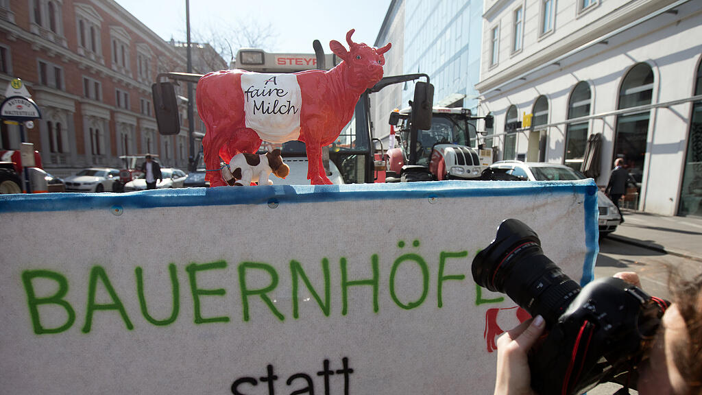 Milch, Protest, Bauern, ARCHIV