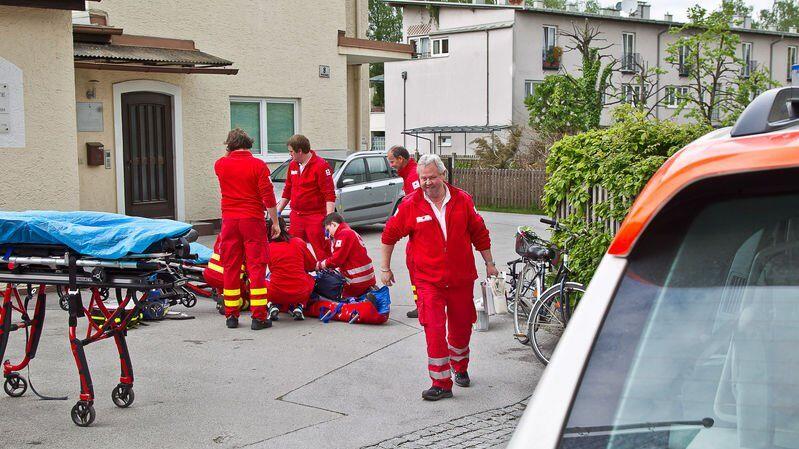 Zwei Fahrradfahrer wurden am Montagmittag bei einem Unfall verletzt.