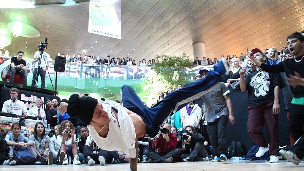 Die "Europark Hip Hop World" geht am Theaterplatz über die Bühne.