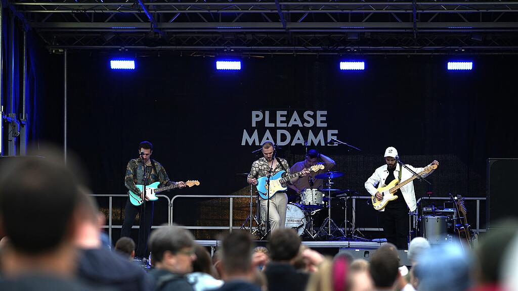 Please Madame Take the A- Train Musicfestival