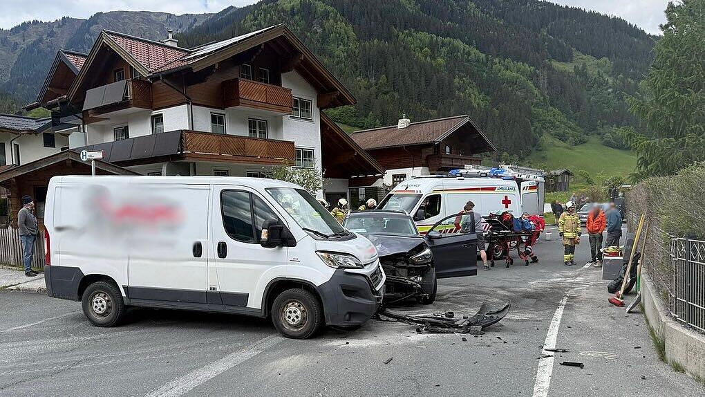 Kastenwagen vs. Pkw in Großarl