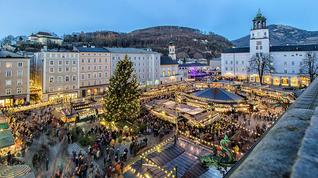Salzburger Christkindlmarkt, Weihnachtsbaum, Christbaum, Salzburg