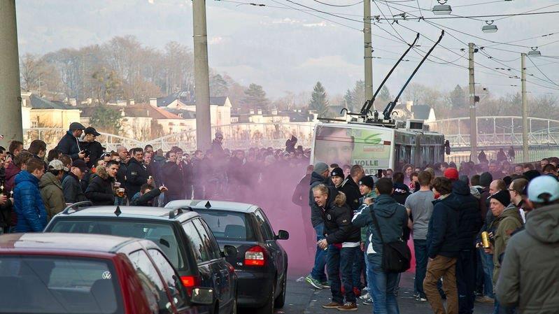Ajax-Fans in Salzburg, II