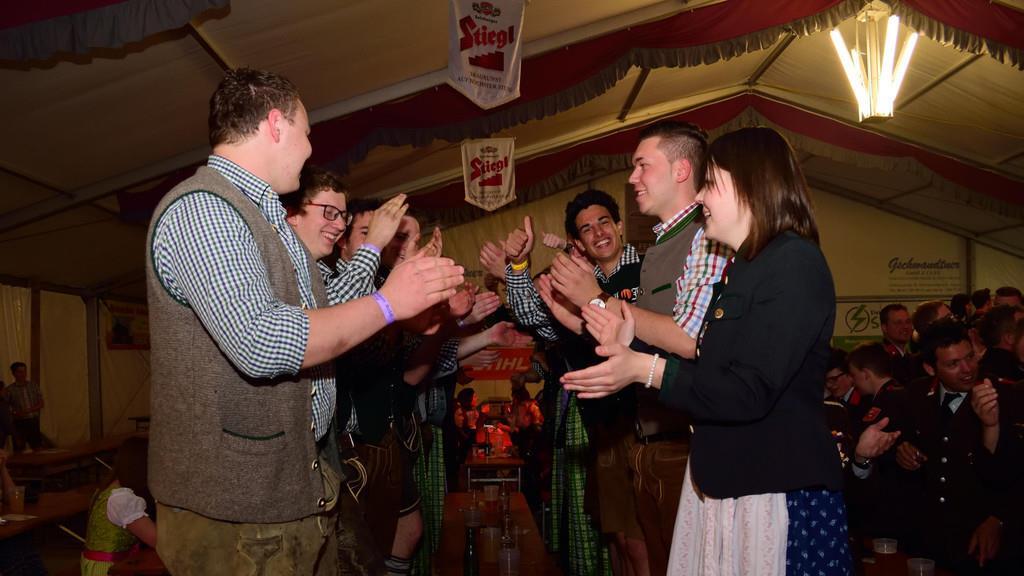 Sagler Bierzelt, FR, II
