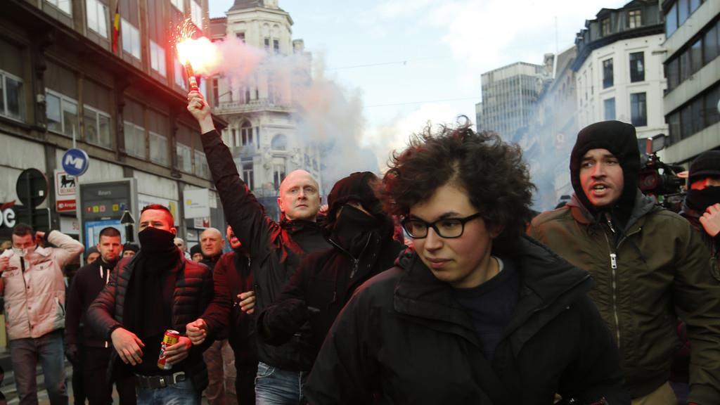 Hooligans randalieren in Brüssel