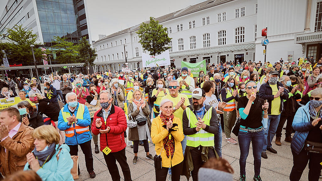 Demo für 380kV Erdverkabelung