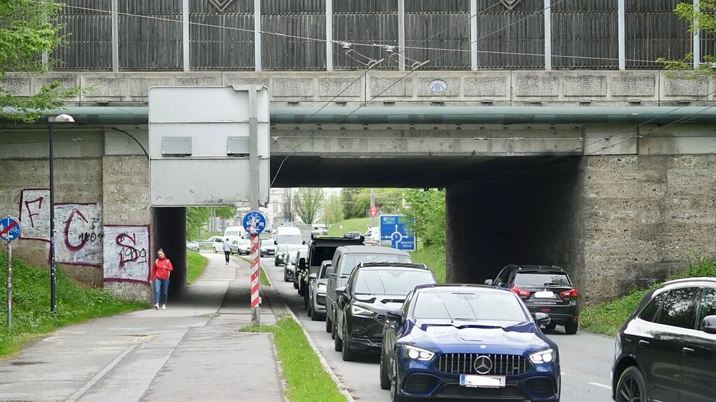 Pkw-Überschlag Europark