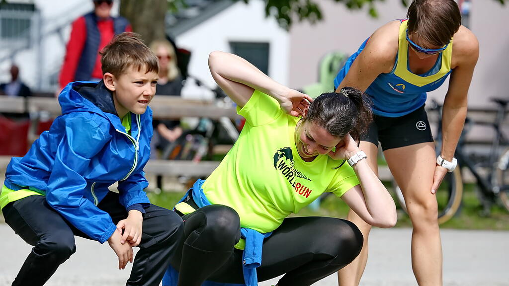 Wings For Life World Run Warm Up Volksgarten