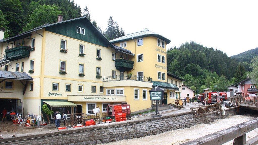 Verwüstung in Hüttau