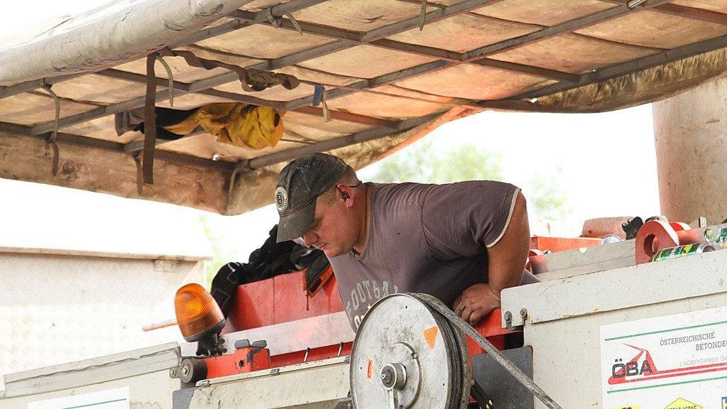 A1: Asphaltierungsarbeiten gestartet