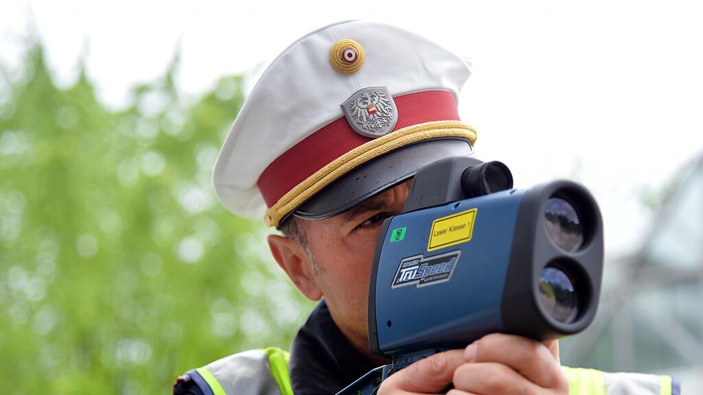 Der Mann warnte via Facebook vor Radarkontrollen. (Symbolbild)