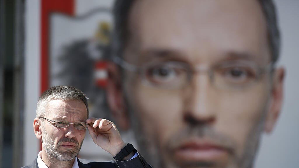 FPÖ-Plakatwelle