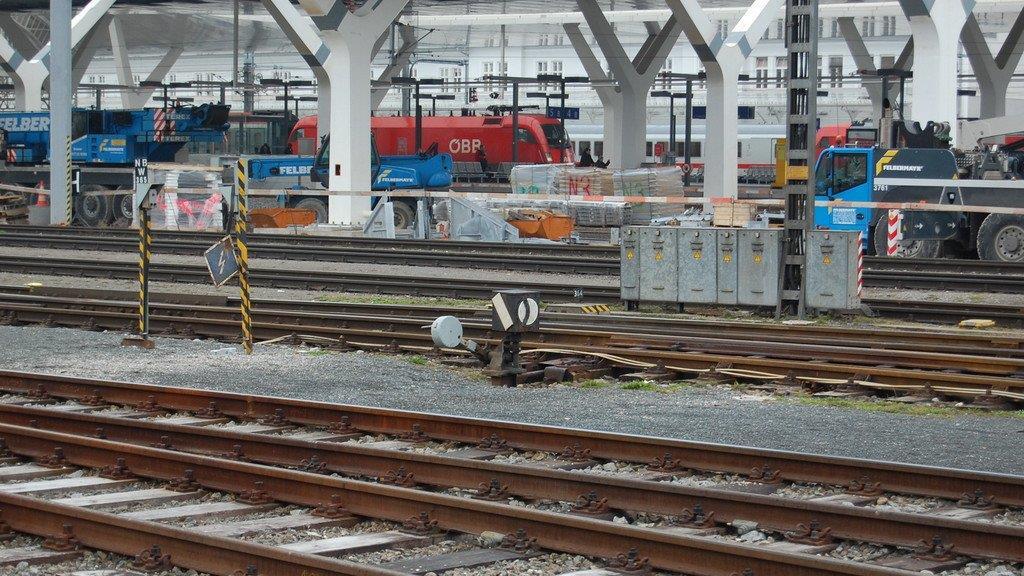 Fußgängerbrücke abgetragen