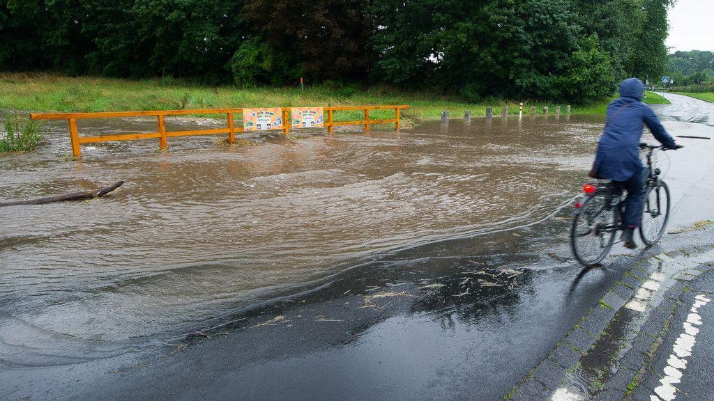 Dauerregen und Hochwasseralarm in Deutschland
