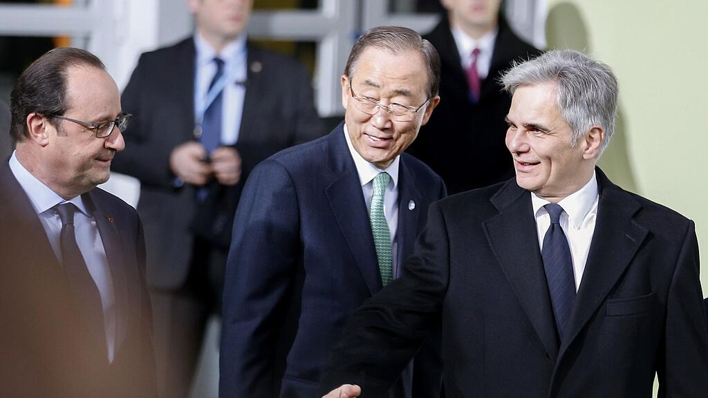 Frankreichs Präsident Francois Hollande, UN-Generalsekretät Ban Ki Moon und Bundeskanzler Werner Faymann beim Klima-Gipfel in Paris.
