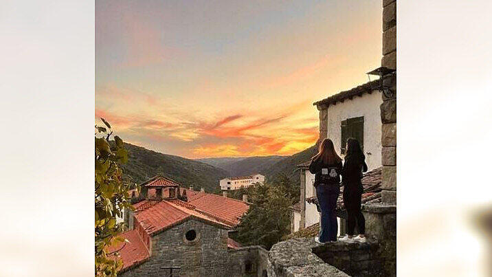 Spanisches Geisterdorf Salto de Castro zu verkaufen
