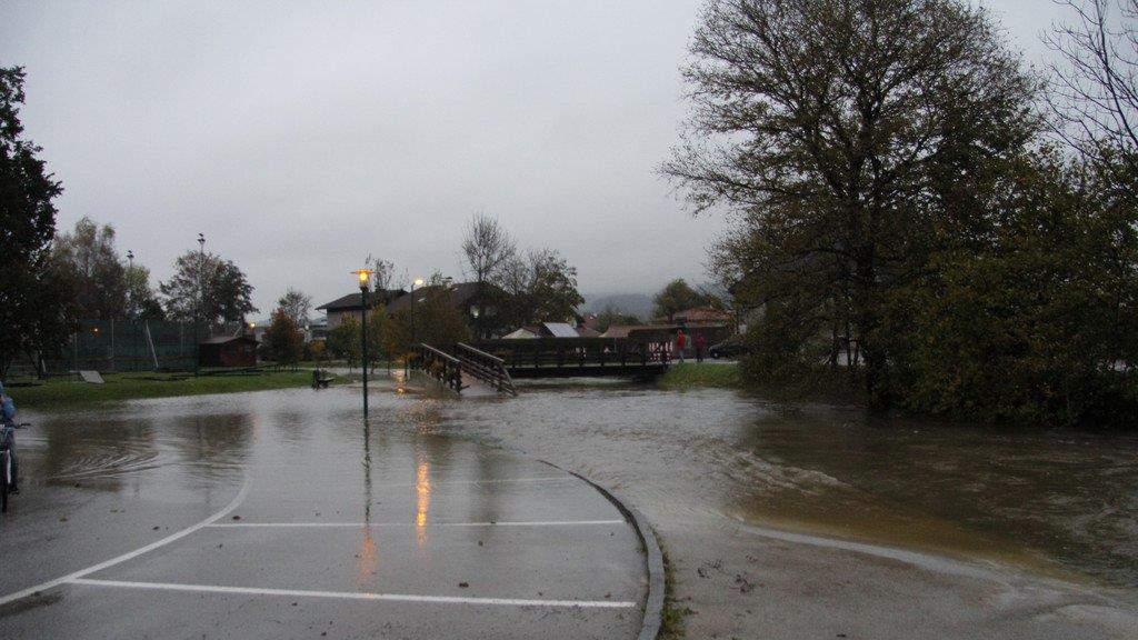 Wintereinbruch: Wassermassen in Bergheim