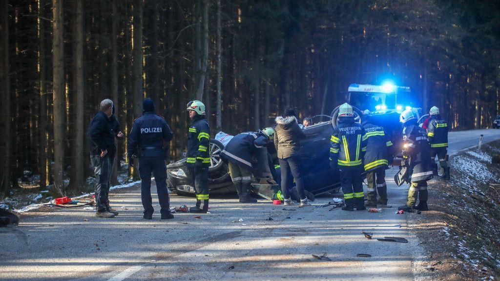 Unfall in Saxing fordert zwei Schwerverletzte