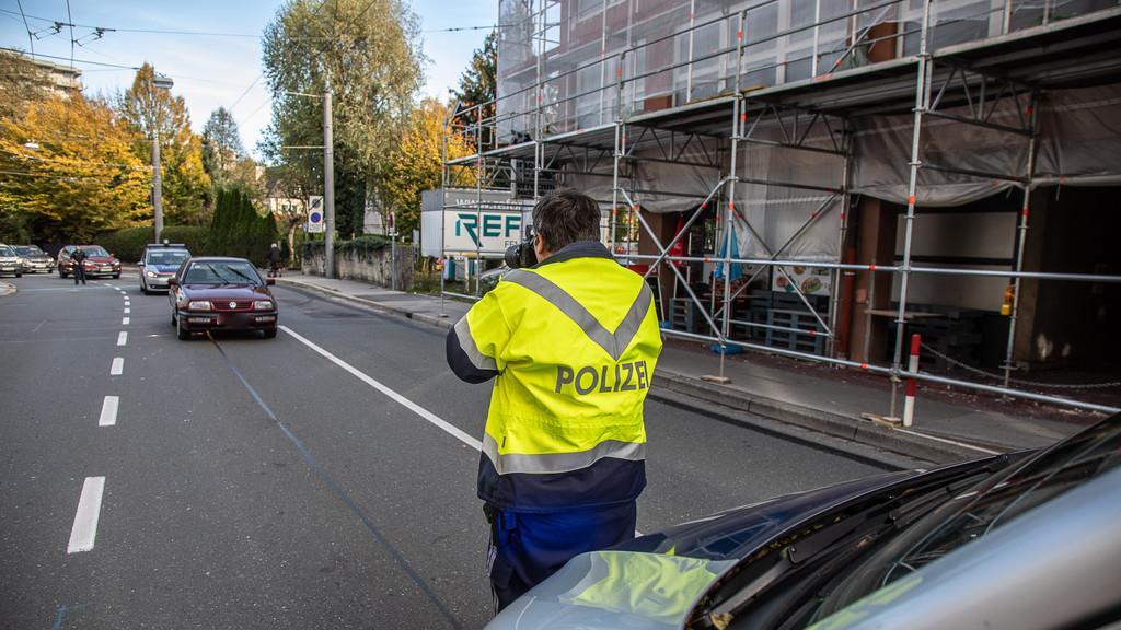 Siebenstätterstraße: Fußgängerin von Pkw erfasst