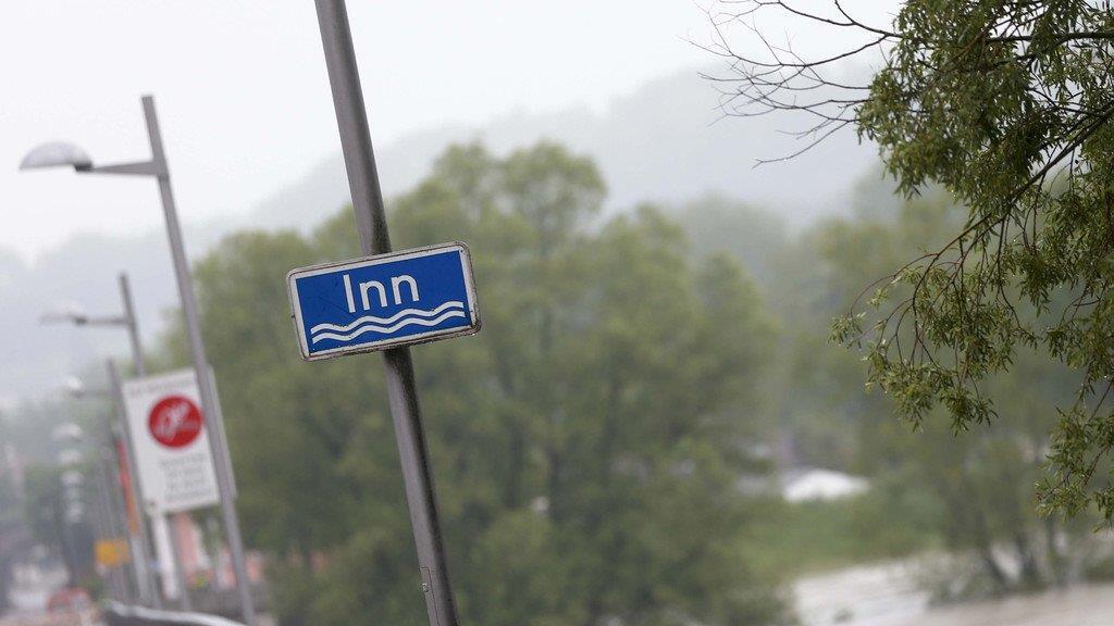 Hochwasser in Braunau: Innbrücke gesperrt