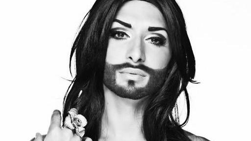 Manfred Baumann setzt Conchita Wurst in Szene