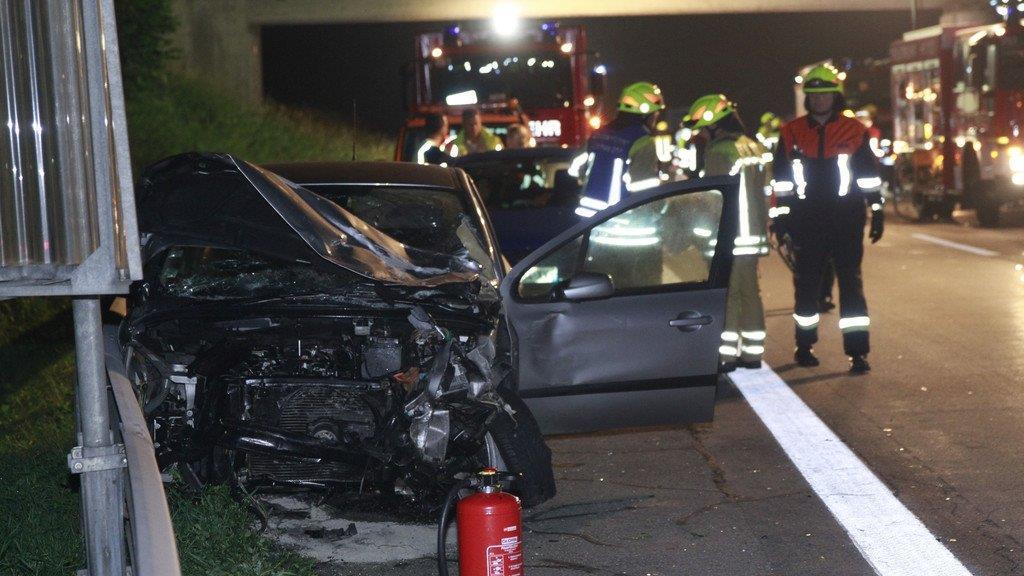 Horrorcrash auf A8 bei Grabenstätt
