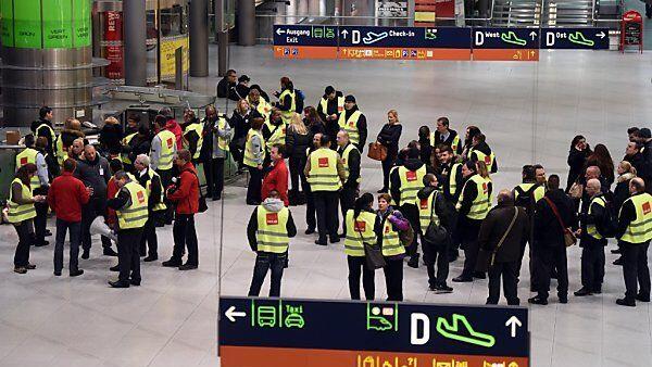 Warnstreik am Flughafen Köln/Bonn
