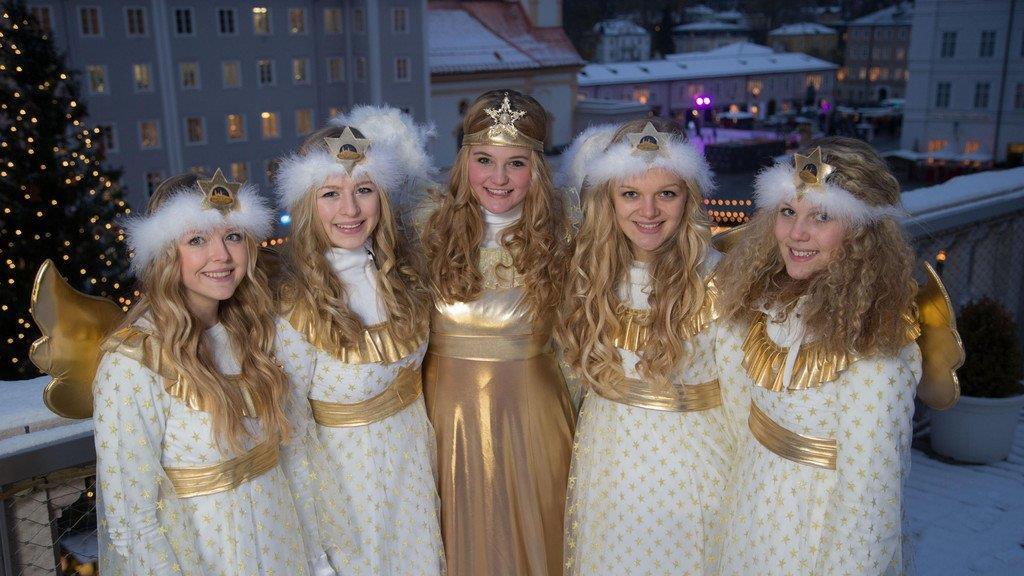 Das Christkindl und seine Engerl
