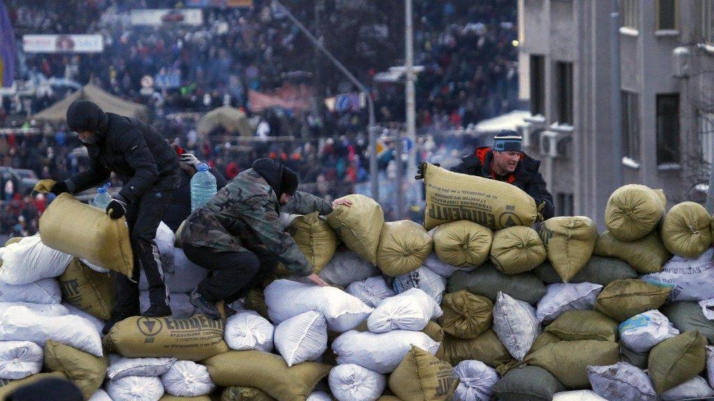 Machtkampf in der Ukraine: Proteste in Kiew