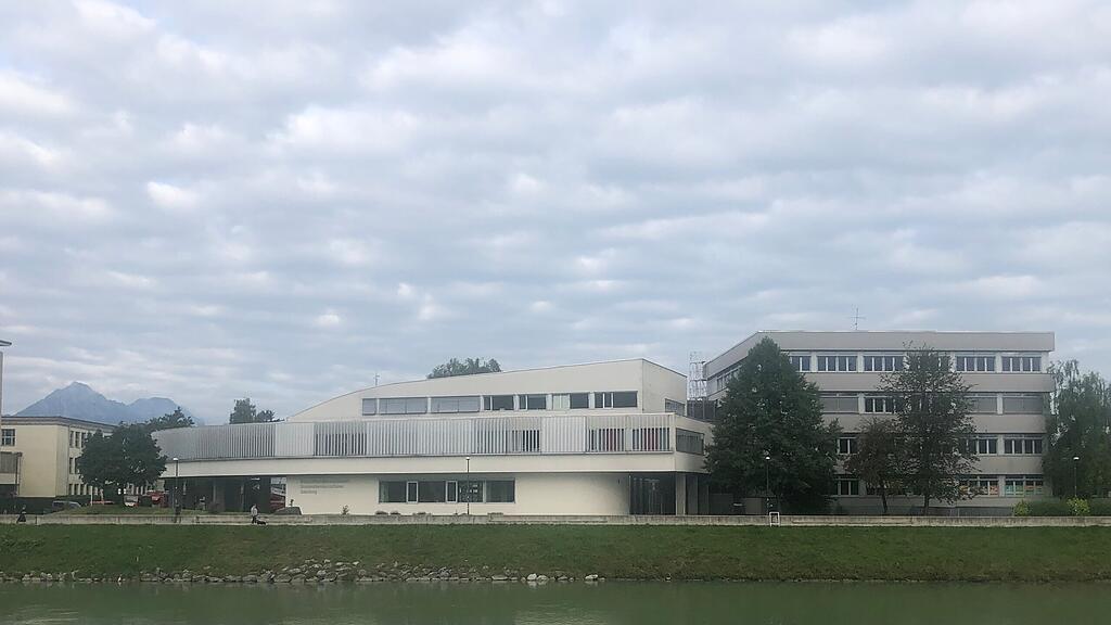 HAK nach Brand gel\u00f6scht