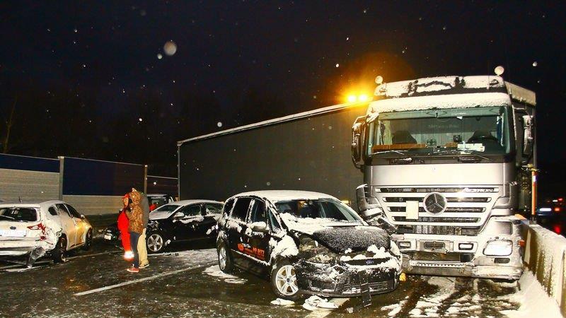 Massencrash auf A1