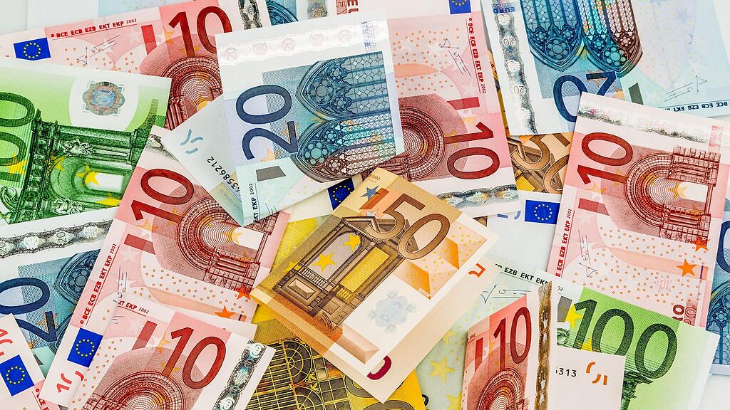 Kärtnerin gibt vor einem Jahr 24.000 Euro beim Fundamt ab.
