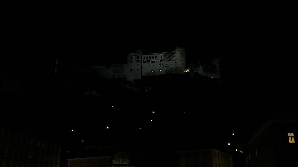 earth hour in salzburg