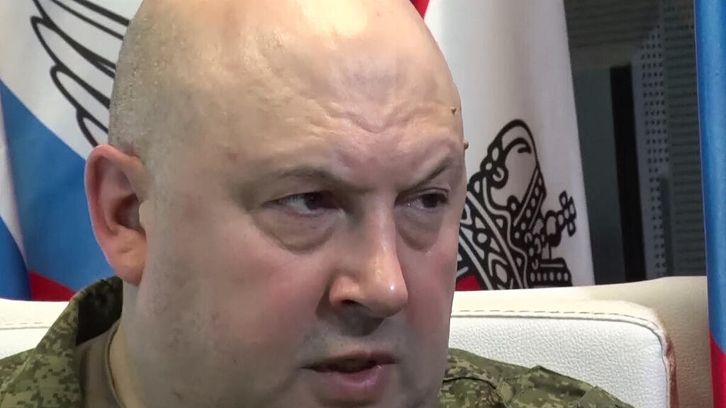 Von Oktober 2022 bis Jänner 2023 Oberbefehlshaber in der Ukraine