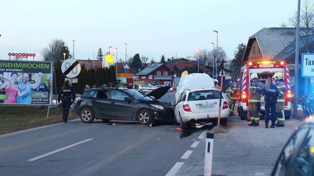 Verkehrsunfall auf B159 bei Rif