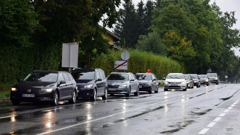 Stau durch Grödig