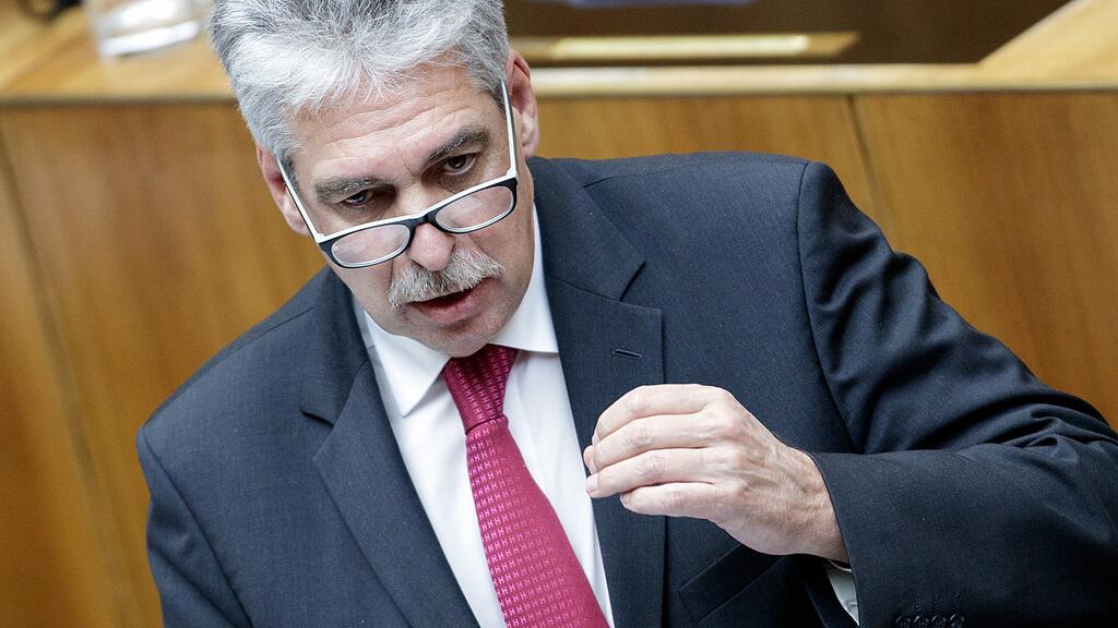 Die falschen Schuldenangaben des Landes brachte eine Strafe von 30 Millionen Euro ein. Schelling ist aber weiterhin für eine "Nullstrafe".