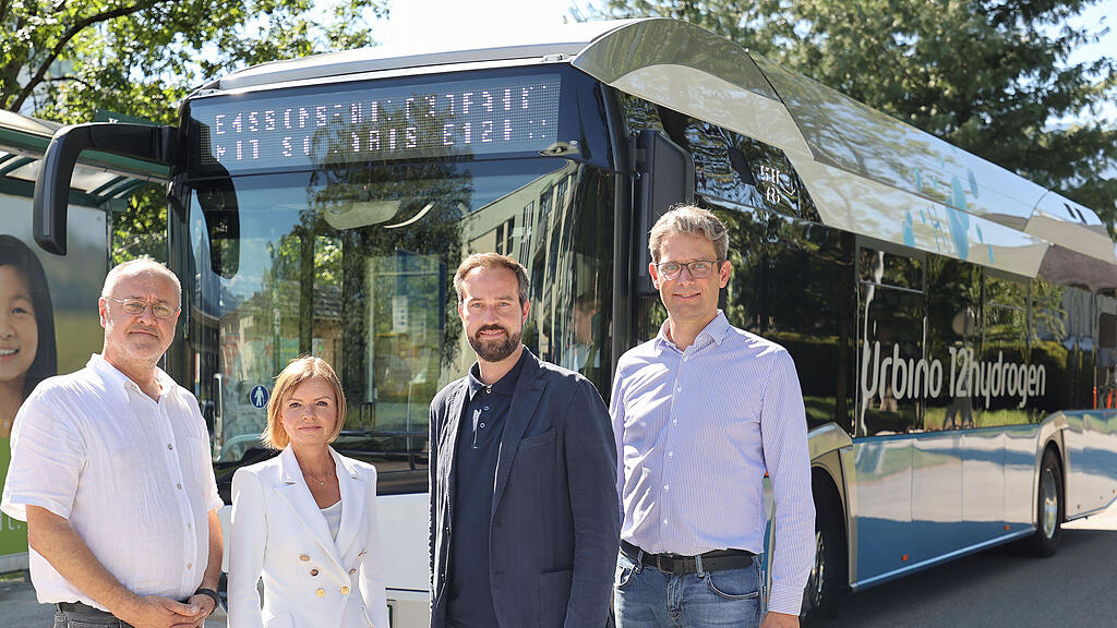 Bild_Wasserstoffbus ging in Hallein in die Testphase_ev.jpg