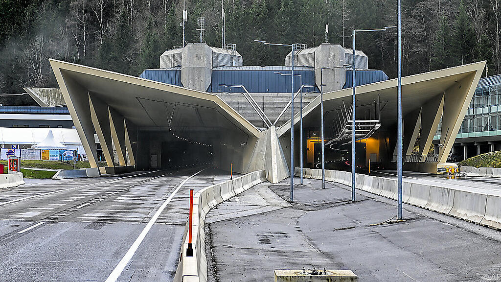 Lob für Straßentunnel in Österreich