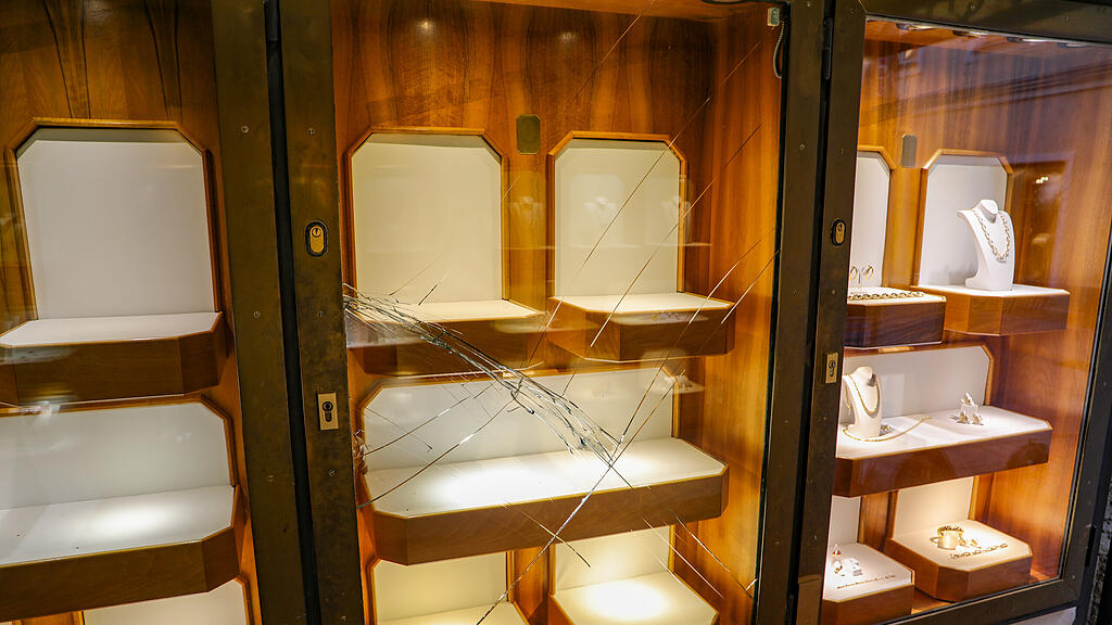 Einbruch bei Juwelier Schneider in Salzburger Altstadt II