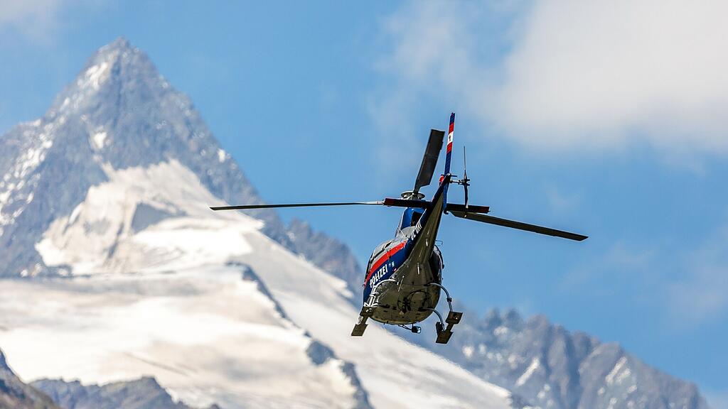 Die Wanderer konnten mit dem Hubschrauber sicher ins Tal gebracht werden (Archivbild).