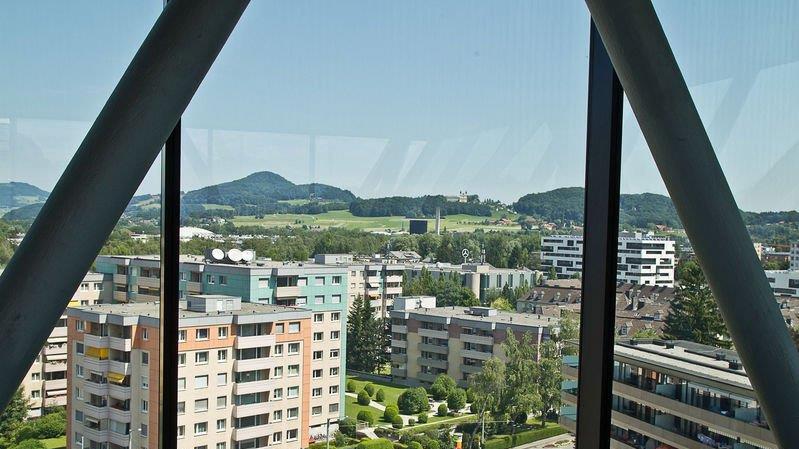 Panoramabar erweitert Stadtbibliothek
