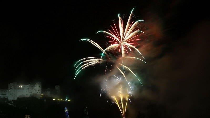 Großes Feuerwerk