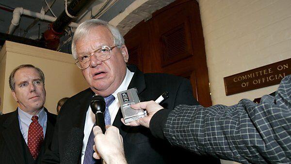 Dennis Hastert soll sich freigekauft haben