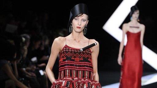 Pariser Haute Couture: Giorgio Armani Frühjahr/ Sommer 2013