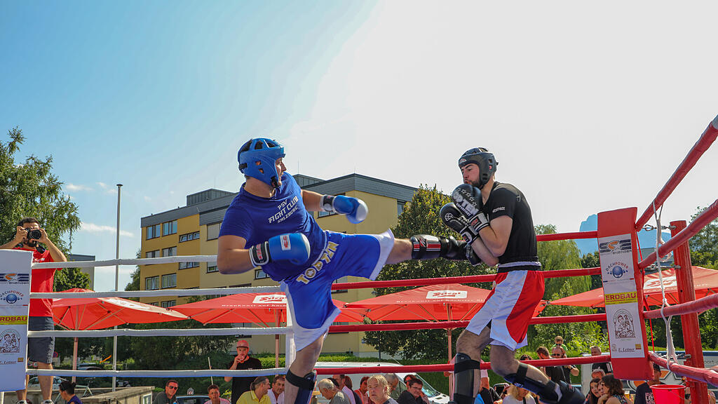 20230826_fmt_Boxen_vor_der_Kirche_mw-26.jpg